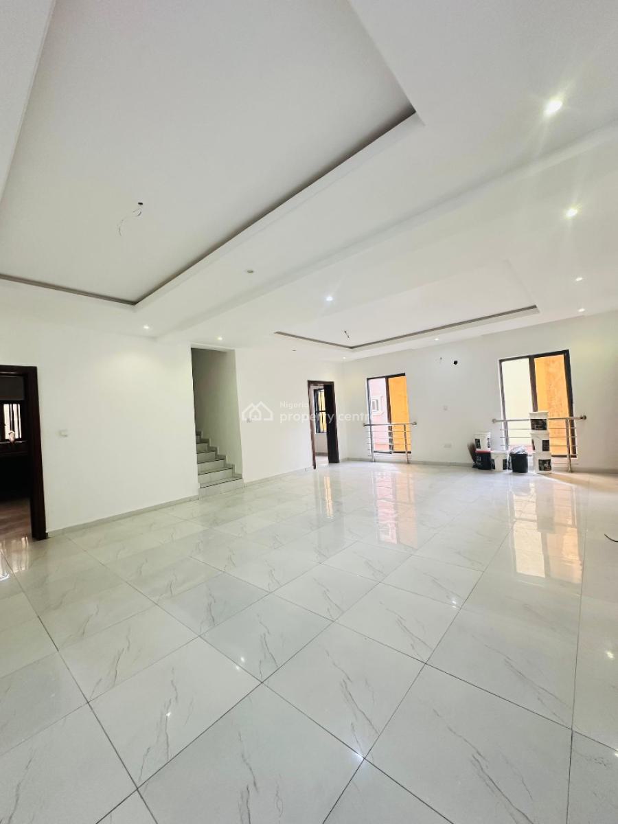 3 Bedroom Maisonnette, Off Hakeem Dickson, Lekki Phase 1, Lekki, Lagos, Terraced Duplex for Rent