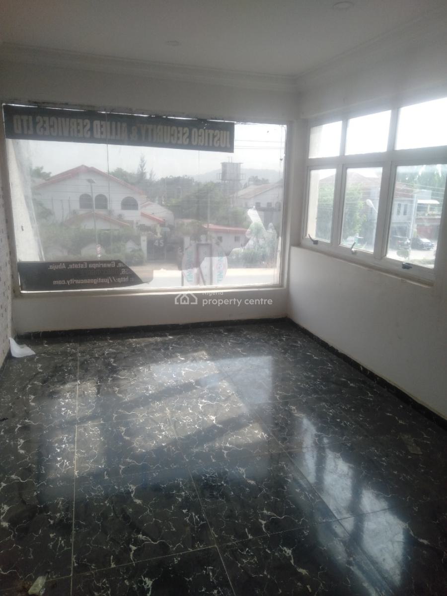 Spacious Shop Space Available for Lease, 4th Avenue, Gwarinpa, Abuja, School for Rent