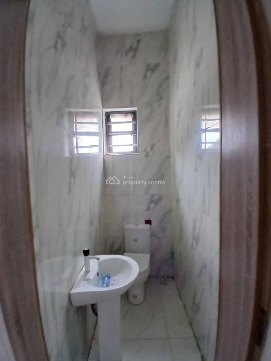 Well Maintained 2 Bedroom Apartment, Tulip Haven Gate Ii, Chevron Alternative Route, Lekki, Lagos, House for Rent