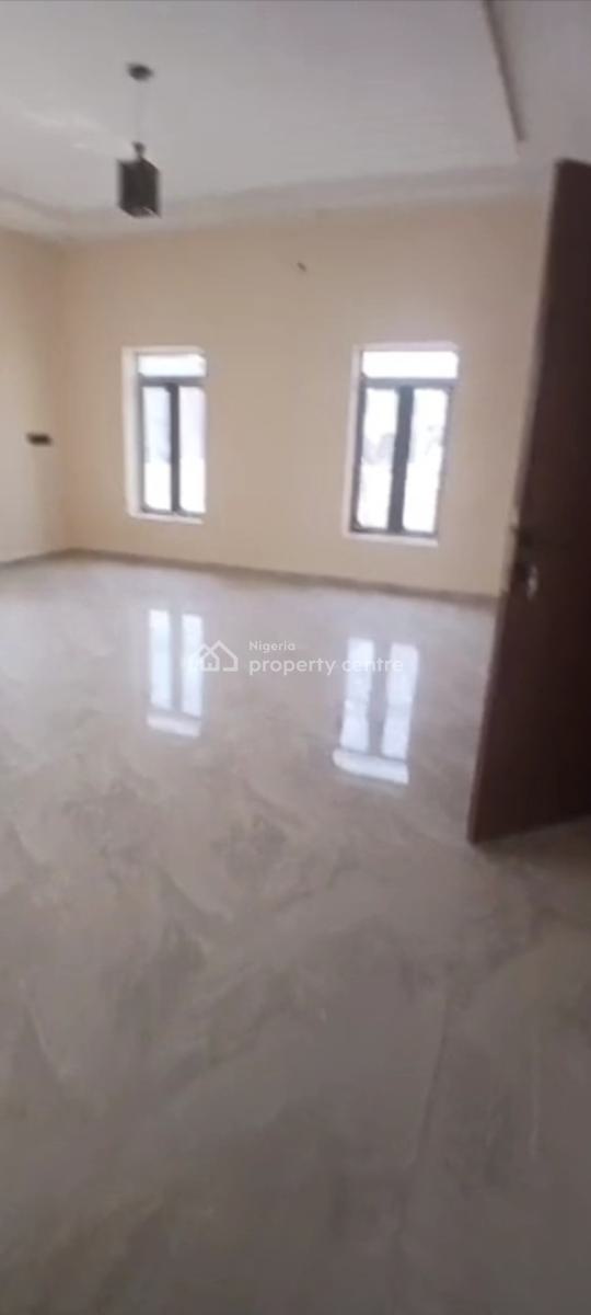 a New Serviced 4-bedroom Terrace Duplex + 1 Bq, Mabushi, Abuja, Terraced Duplex for Rent