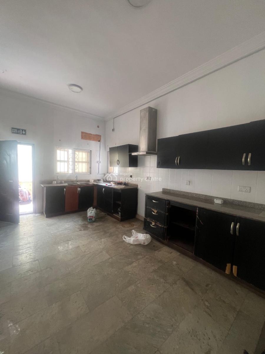 Well Maintained, Four 4️⃣ Bedroom Semi Detached Duplex in Lekki, Lekki Phase 1, Lekki, Lagos, Semi-detached Duplex for Rent