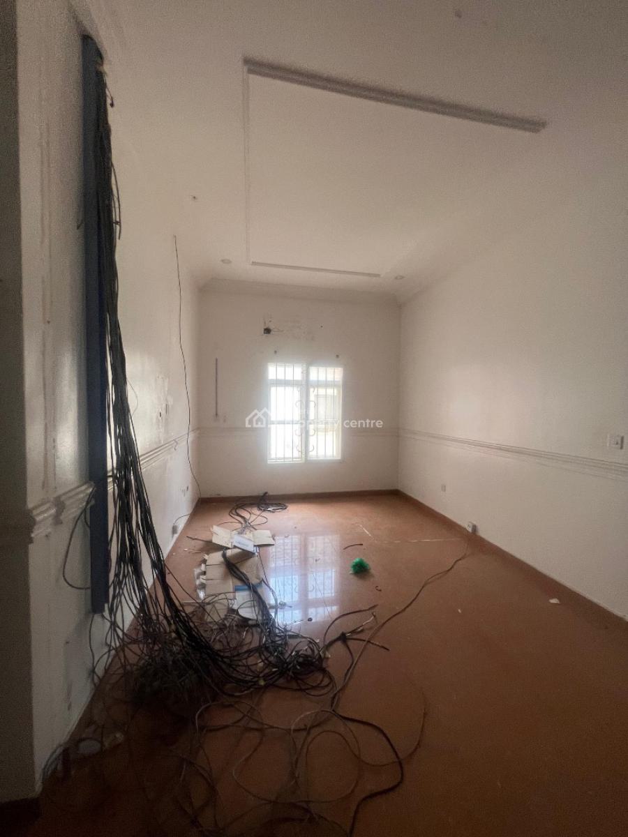 Well Maintained, Four 4️⃣ Bedroom Semi Detached Duplex in Lekki, Lekki Phase 1, Lekki, Lagos, Semi-detached Duplex for Rent