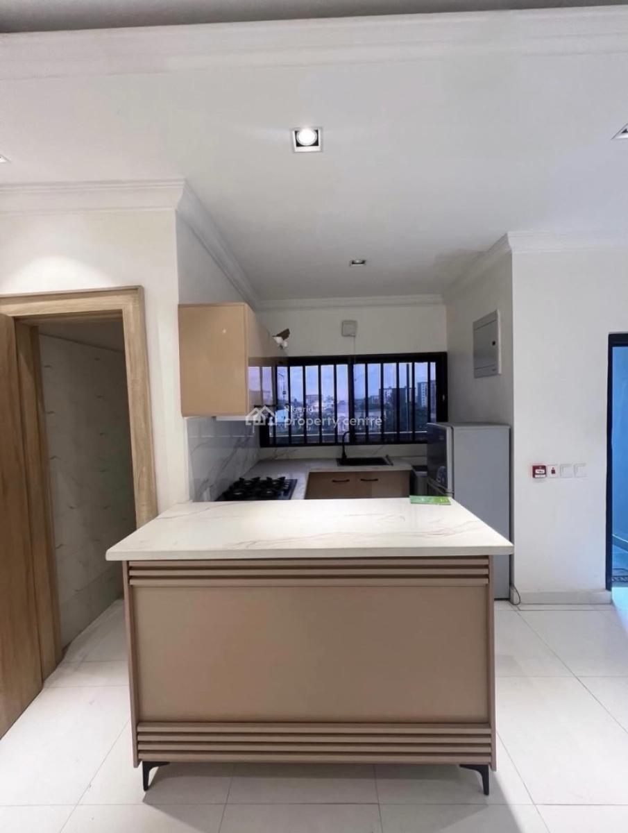 Well Built 3 Bedroom Apartment with Gym & Elevator, Ikoyi, Lagos, Flat / Apartment for Sale