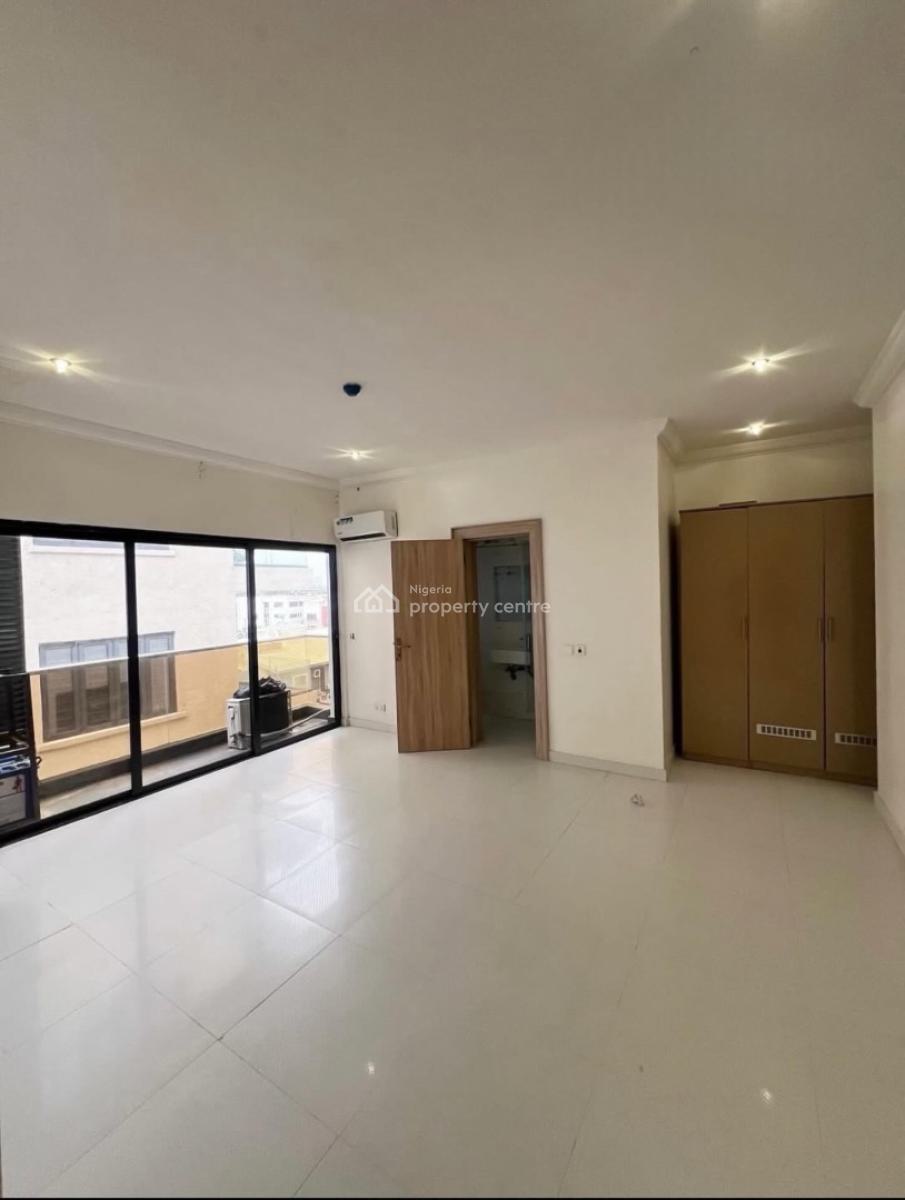 Well Built 3 Bedroom Apartment with Gym & Elevator, Ikoyi, Lagos, Flat / Apartment for Sale