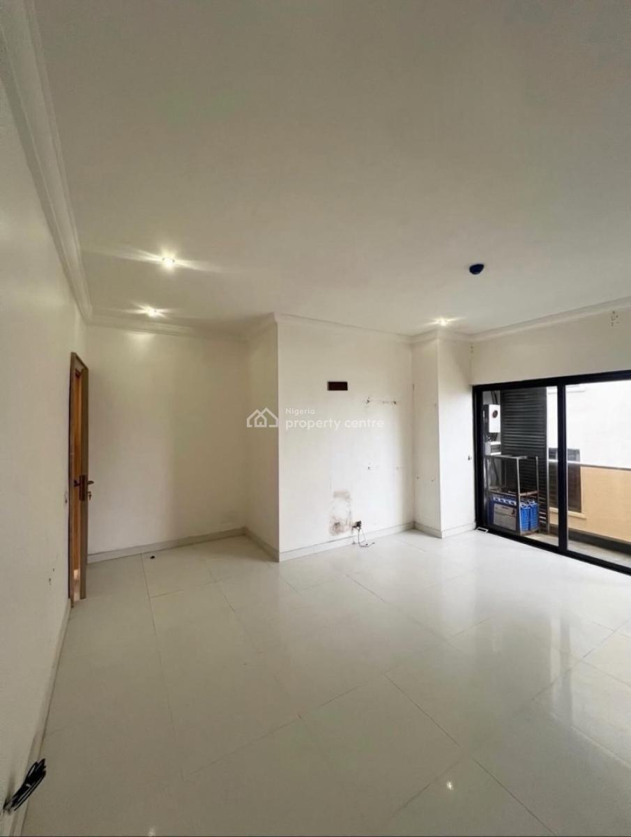 Well Built 3 Bedroom Apartment with Gym & Elevator, Ikoyi, Lagos, Flat / Apartment for Sale