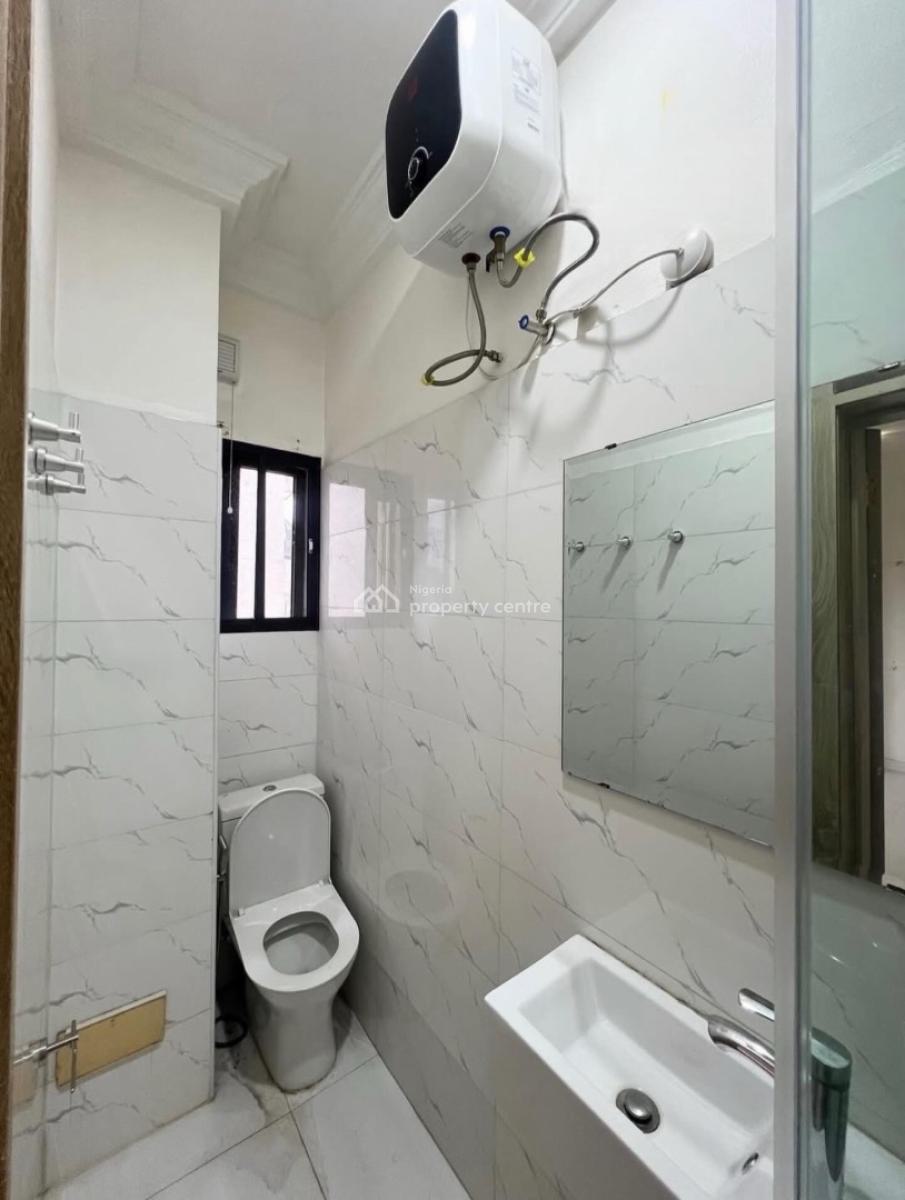 Well Built 3 Bedroom Apartment with Gym & Elevator, Ikoyi, Lagos, Flat / Apartment for Sale