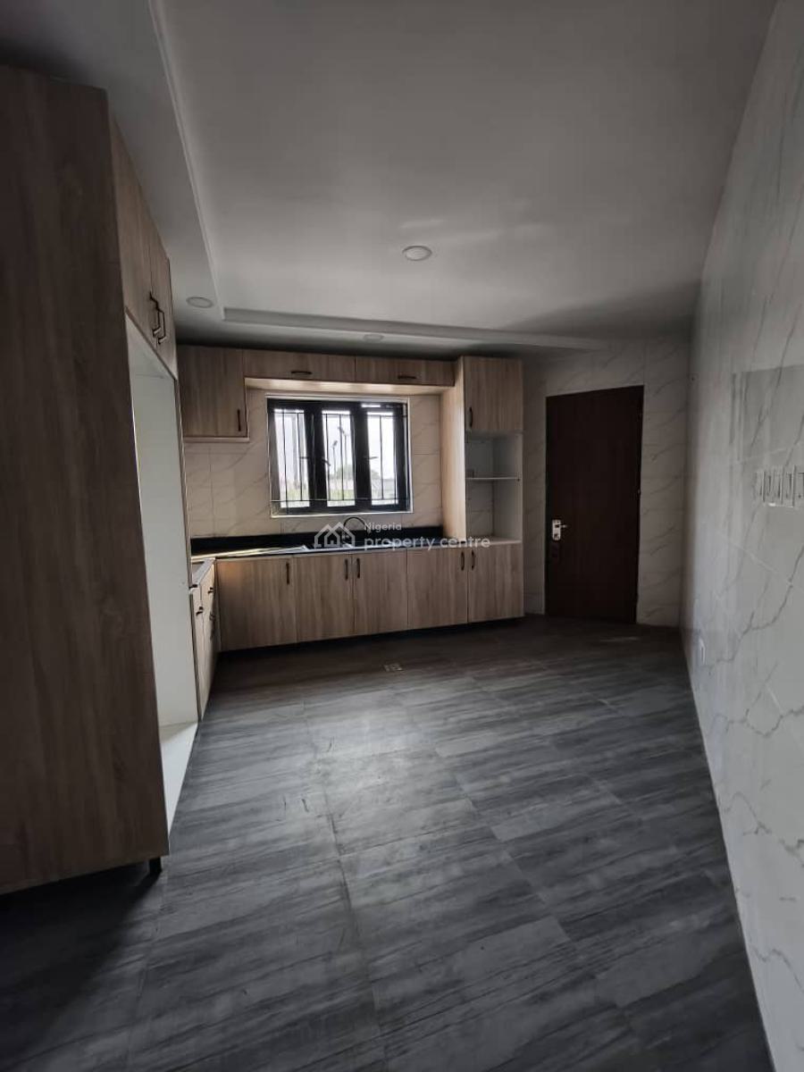 Luxury Well Built 8 Units of 3 Bedroom Apartments with Bq, Lekki Phase 1, Lekki, Lagos, Flat / Apartment for Rent