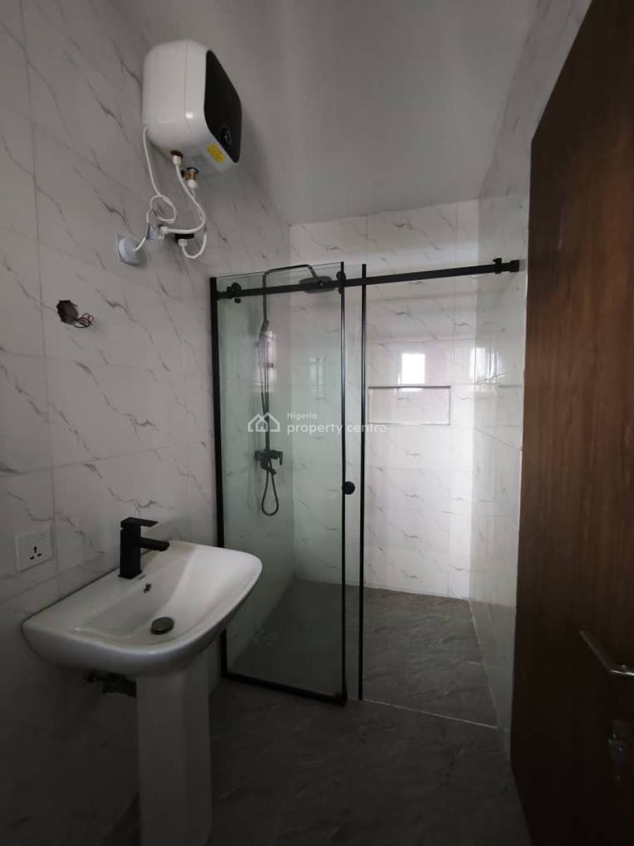 Luxury Well Built 8 Units of 3 Bedroom Apartments with Bq, Lekki Phase 1, Lekki, Lagos, Flat / Apartment for Rent