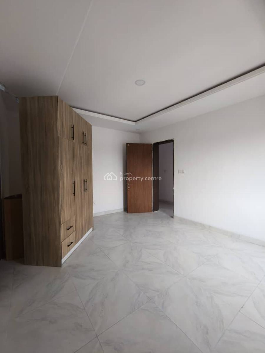 Luxury Well Built 8 Units of 3 Bedroom Apartments with Bq, Lekki Phase 1, Lekki, Lagos, Flat / Apartment for Rent
