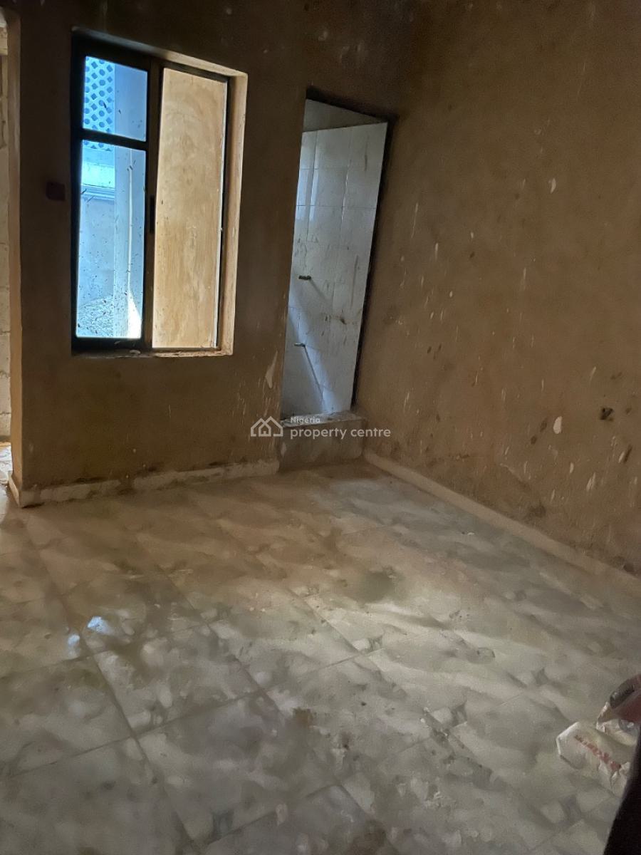 Room Self Contain, Oyebanjo, Fadeyi, Shomolu, Lagos, Self Contain (single Rooms) for Rent