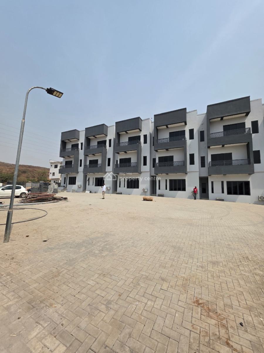 Luxury 4 Bedroom Terrace Duplex with Bq, Guzape District, Abuja, Terraced Duplex for Sale