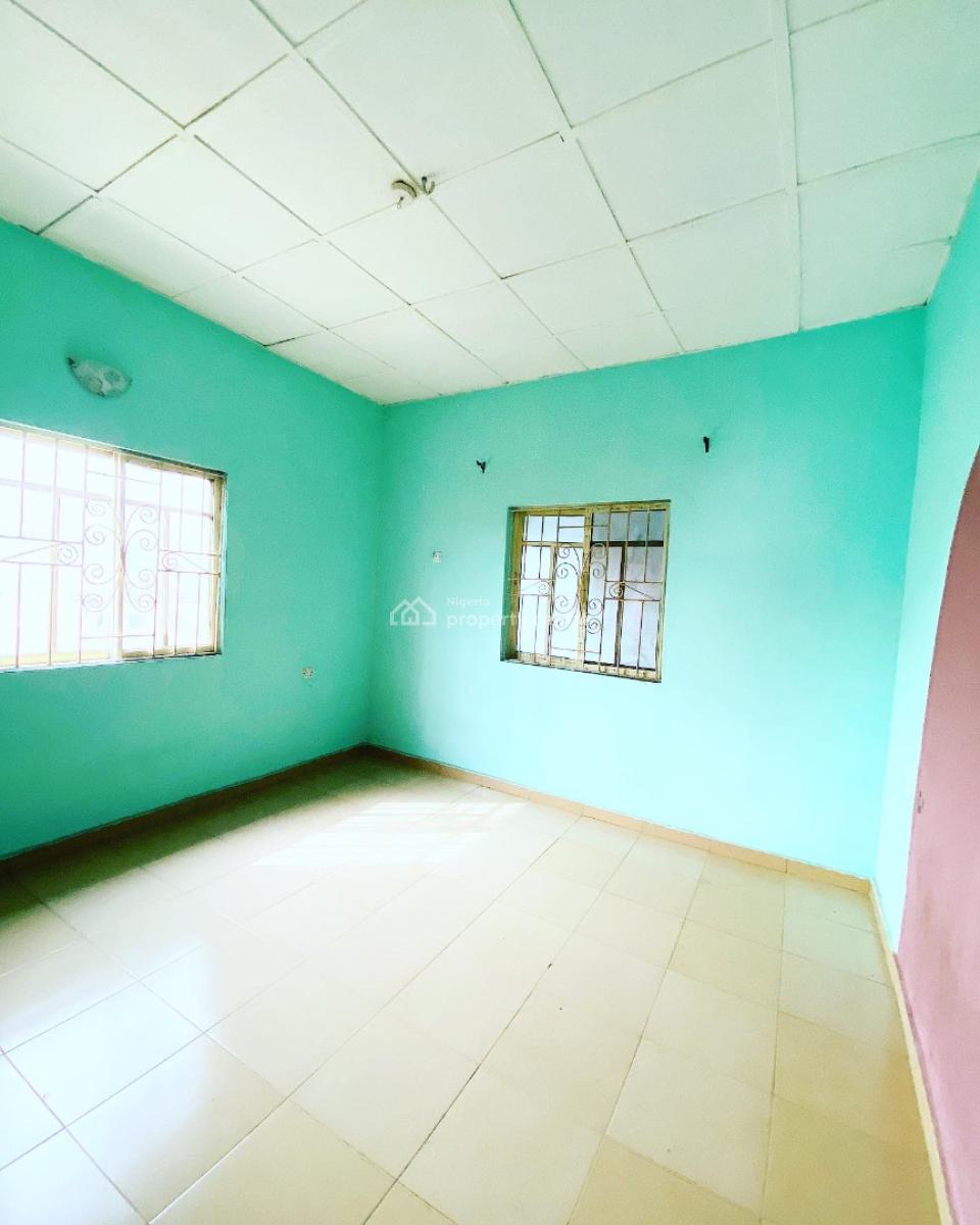 1 Bedroom Apartment with 2 Toilets, Doris Hotel Road, Umoma Igwuruta, Port Harcourt, Rivers, Flat / Apartment for Rent