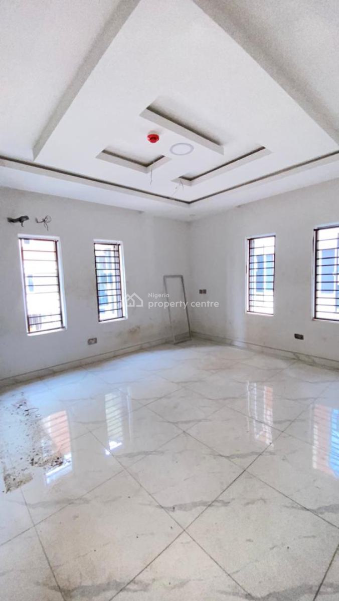 Neatly Built 2 Bedrooms Apartment with Swimming Pool, Gym and Elevator, Lekki Phase 1, Lekki, Lagos, Flat / Apartment for Rent