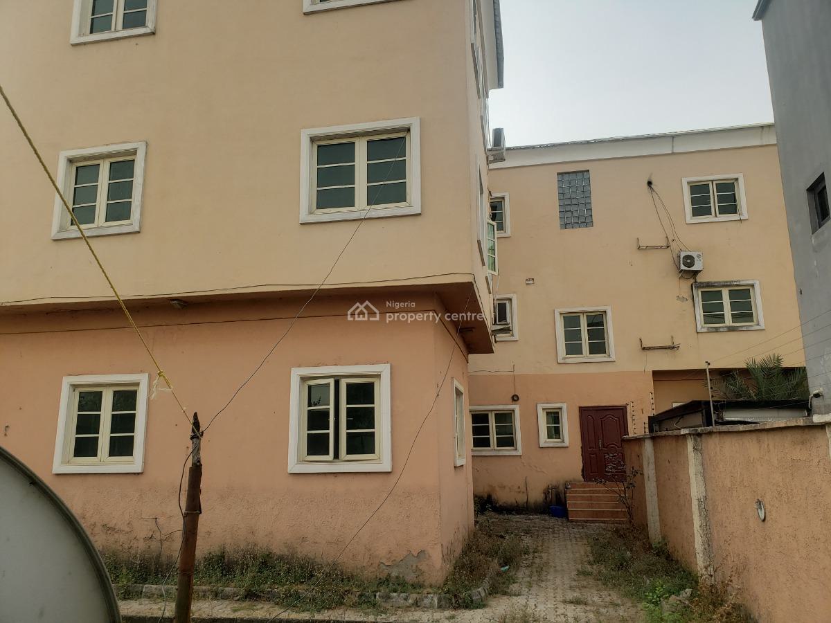 Standard 18 Bedroom House, Off Aminu Kano Crescent, Wuse 2, Abuja, Block of Flats for Sale