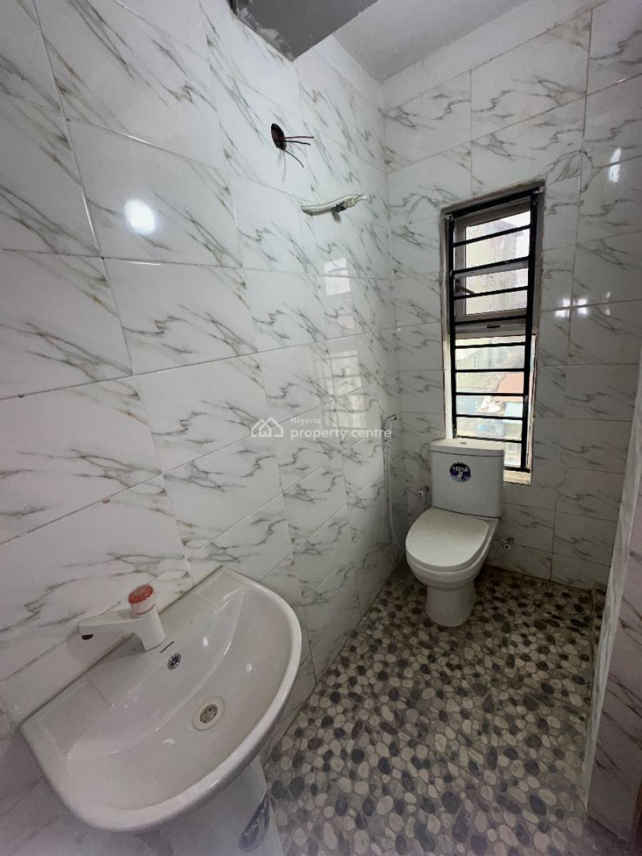 3 Bedroom Apartment with a Bq, Surulere, Lagos, Block of Flats for Sale