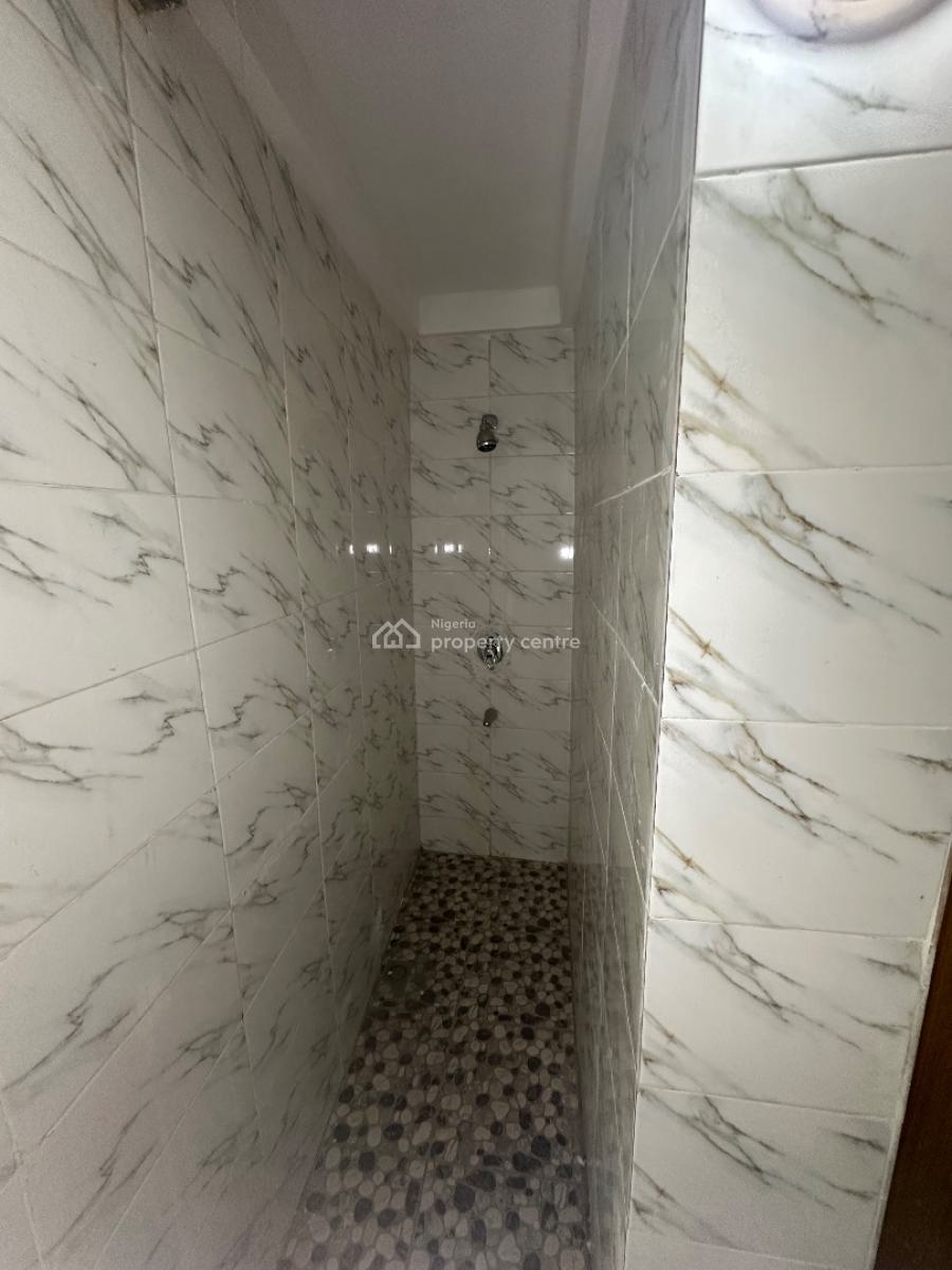 3 Bedroom Apartment with a Bq, Surulere, Lagos, Block of Flats for Sale