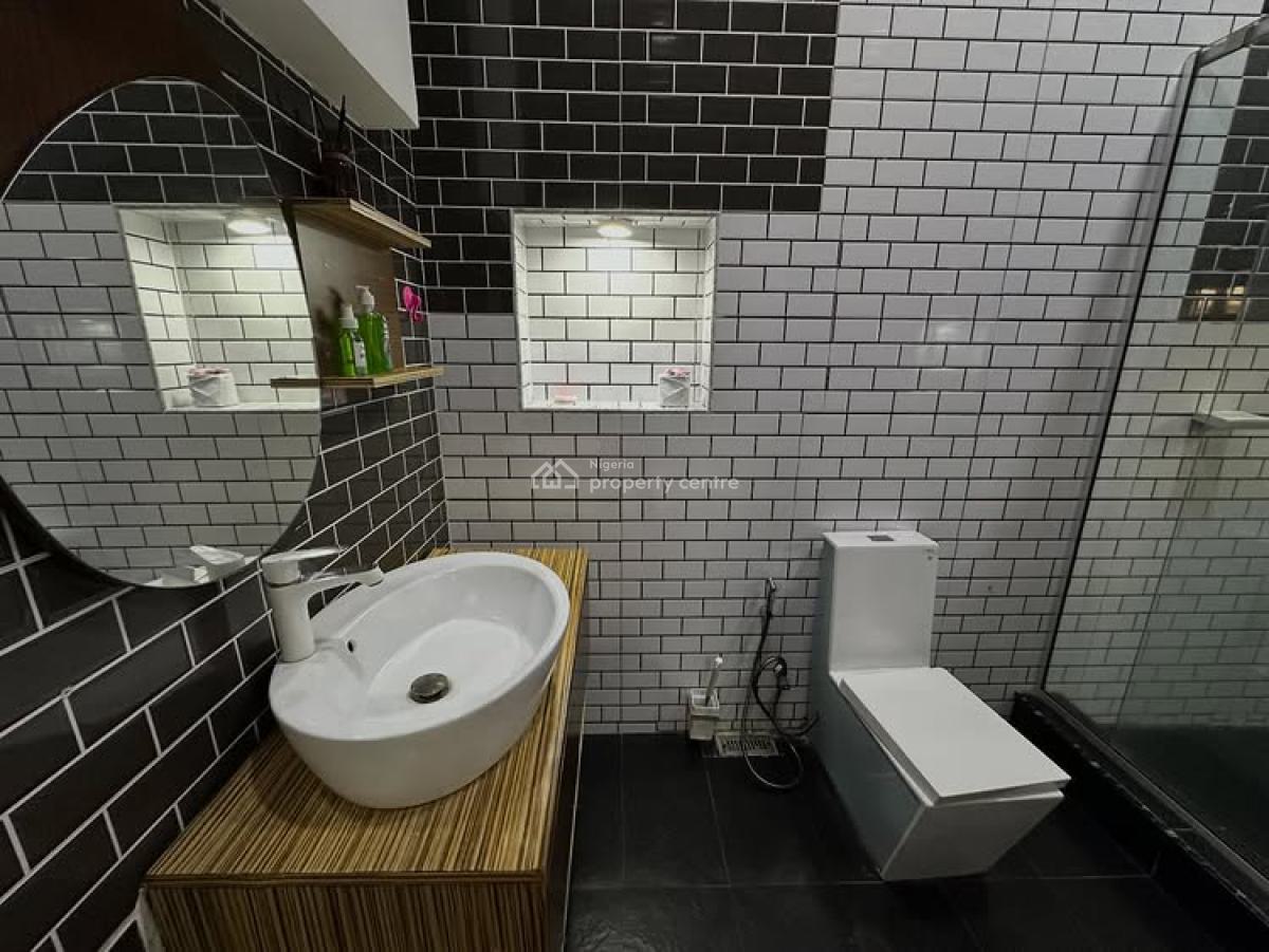 Furnished 3bedroom Bungalow with a Gym,pool& Inverter, Galadimawa, Abuja, Detached Bungalow for Sale