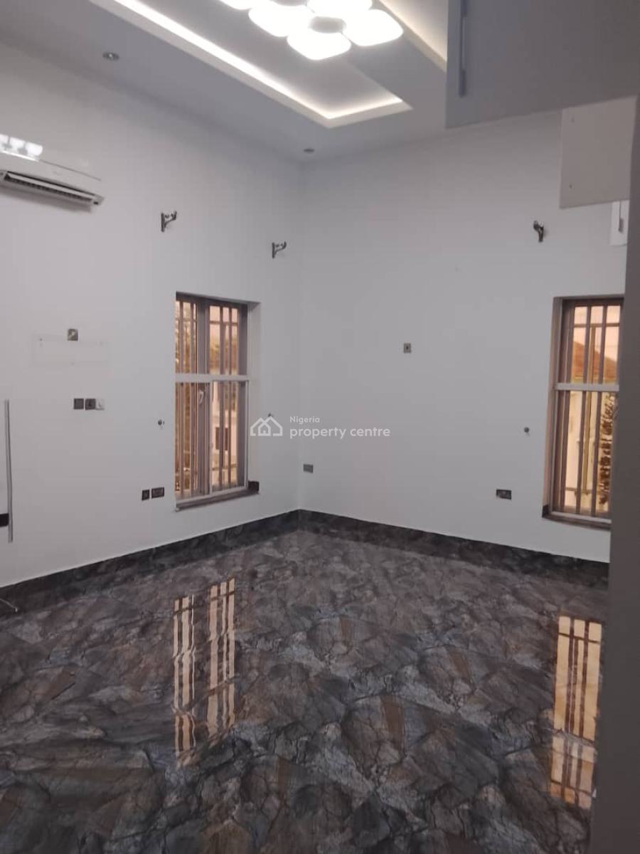 Well Maintained and Spacious 3 Bedroom with Bq, Banana Island, Ikoyi, Lagos, Flat / Apartment for Rent