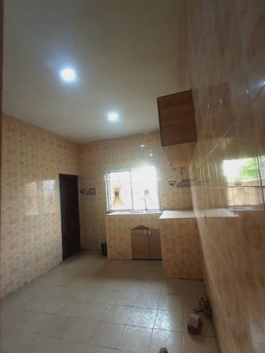 Self Servicef 3 Bedrooom Apartment All Rooms En-suite, Off Mobile Road, Ilaje, Ajah, Lagos, Flat / Apartment for Rent