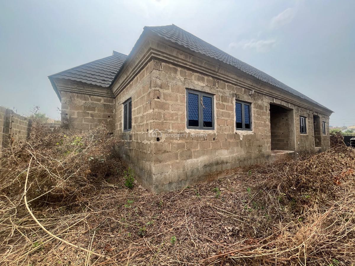 Massive 4 Bedroom Detached Bungalow and Three Wing-flat Bungalow, Obada Oko, Abeokuta South, Ogun, Detached Bungalow for Sale