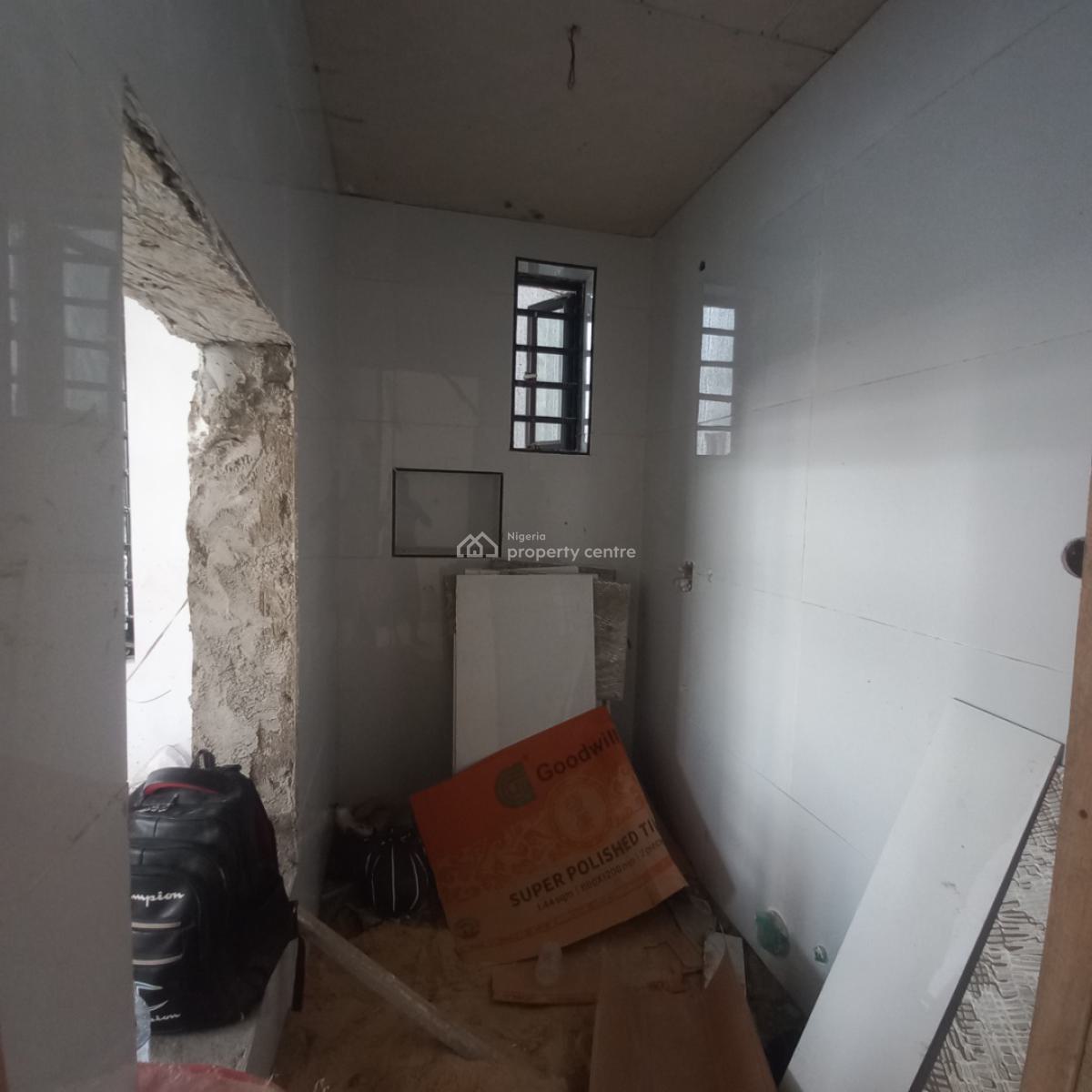 Lovely 2 Bedroom Apartment with Pool and Elevator, Lekki Phase 1, Lekki, Lagos, Flat / Apartment for Sale