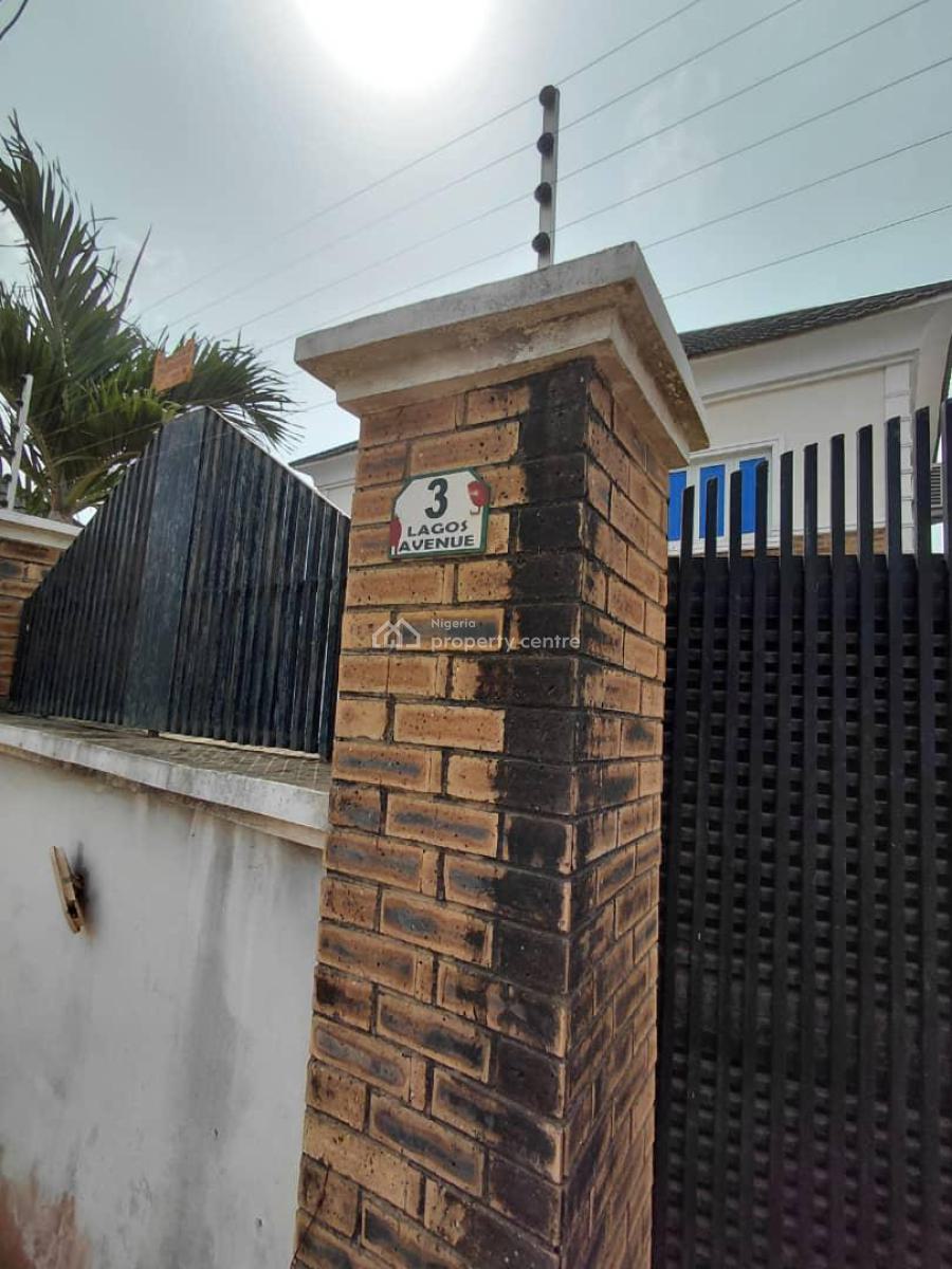 4 Bedroom with Twin 2 Bedroom Duplex, Victory Garden Estate, Via Akoto 1st Gate, Elebu, Ibadan, Oyo, Block of Flats for Sale