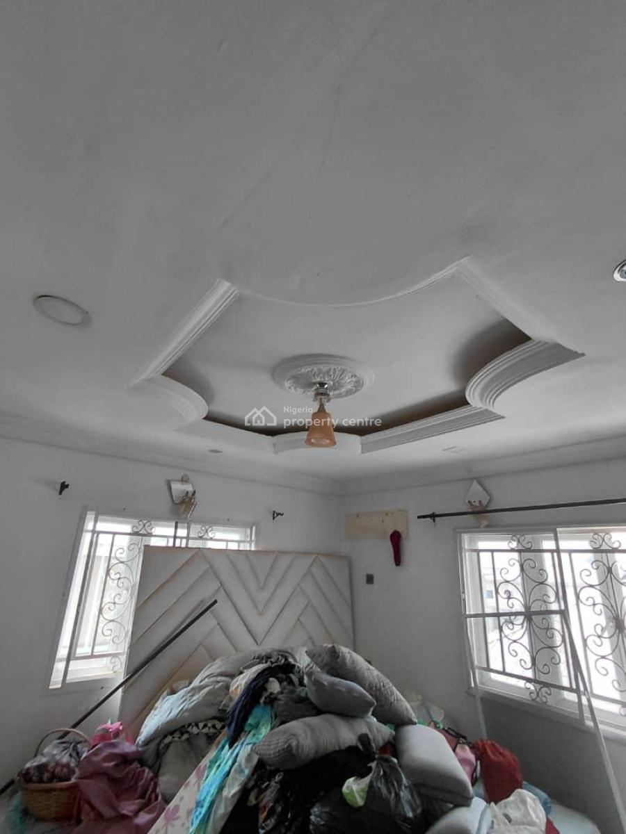 4 Bedroom with Twin 2 Bedroom Duplex, Victory Garden Estate, Via Akoto 1st Gate, Elebu, Ibadan, Oyo, Block of Flats for Sale