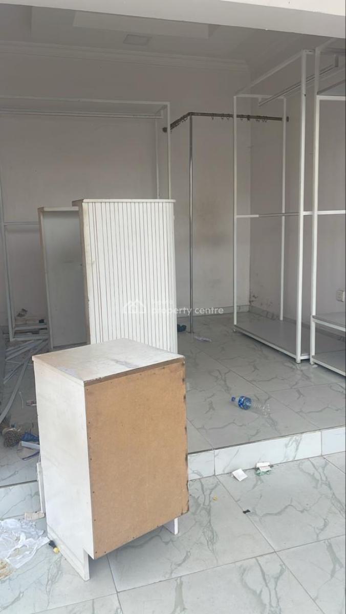 120sqm Shop Space on The Ground Floor Facing a Busy Commercial Road, Lekki Phase 1, Lekki, Lagos, Shop for Rent