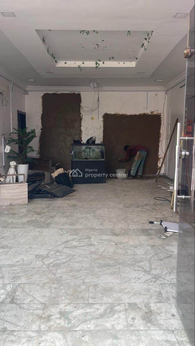 120sqm Shop Space on The Ground Floor Facing a Busy Commercial Road, Lekki Phase 1, Lekki, Lagos, Shop for Rent