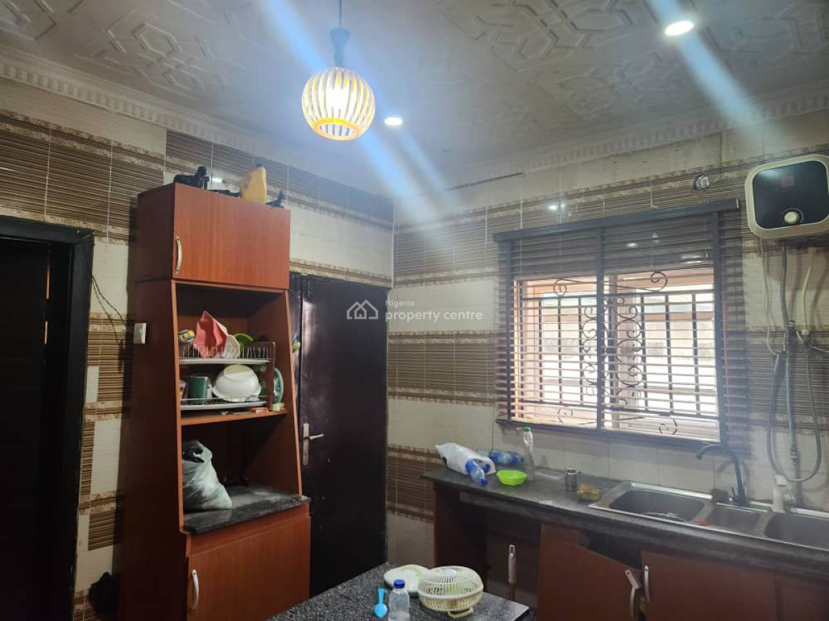 3 Bedroom Bungalow, Elebu Area Off Akala Express, Ibadan, Oyo, Detached Bungalow for Sale