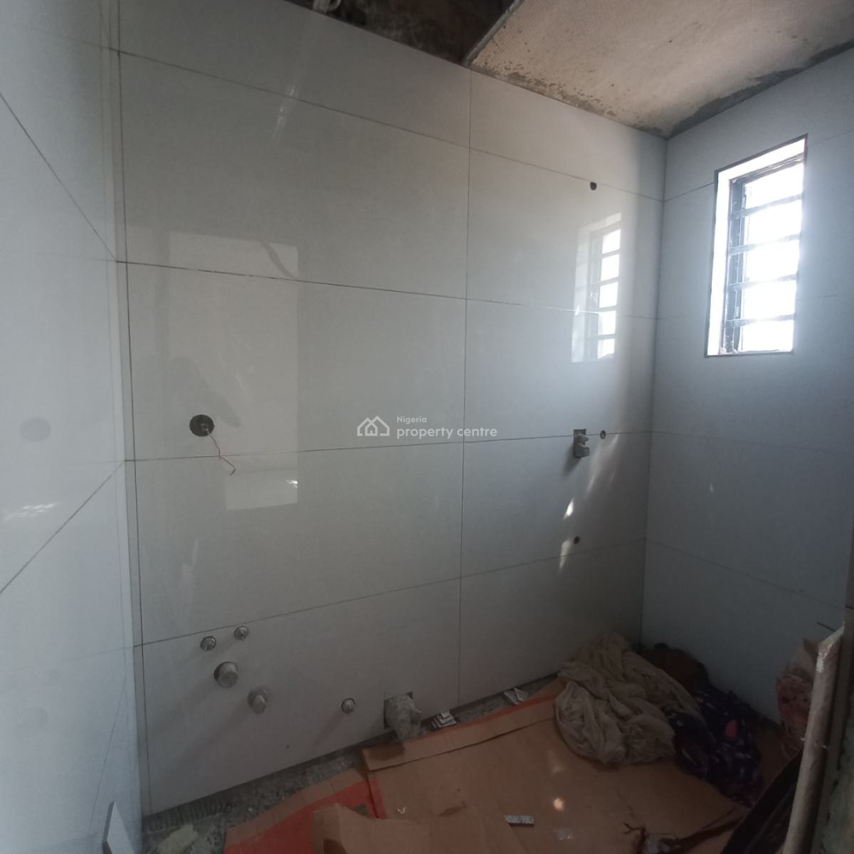 Beautiful One Bedroom Apartment with Pool and Elevator, Lekki Phase 1, Lekki, Lagos, Flat / Apartment for Sale