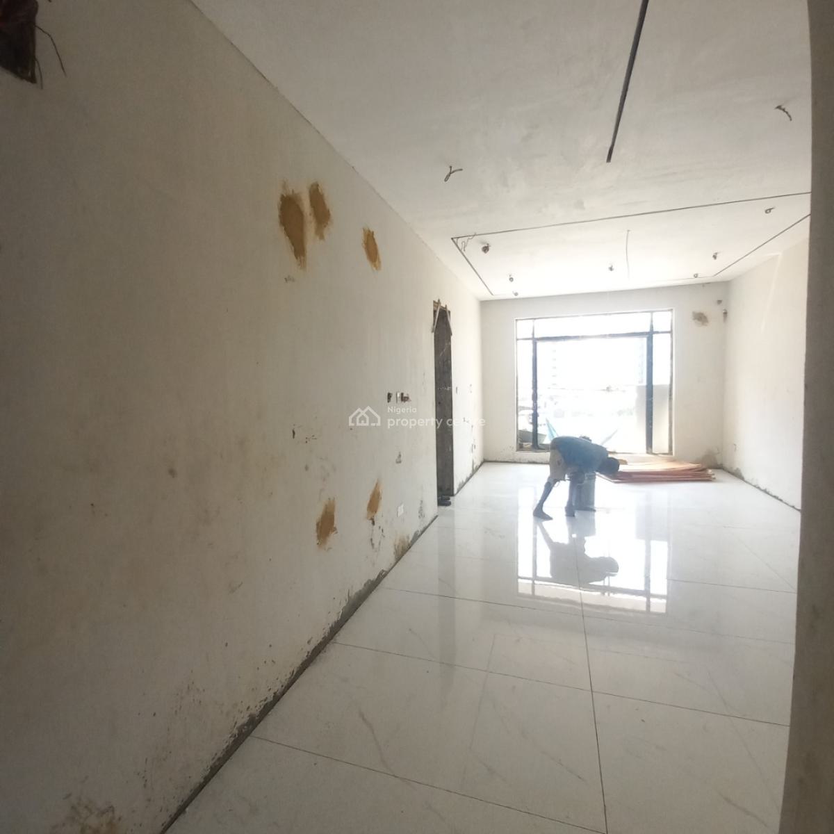 Beautiful One Bedroom Apartment with Pool and Elevator, Lekki Phase 1, Lekki, Lagos, Flat / Apartment for Sale