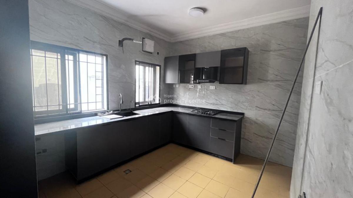 Luxury 3-bedroom Apartment, Lekki Phase 1, Lekki, Lagos, Flat / Apartment for Rent