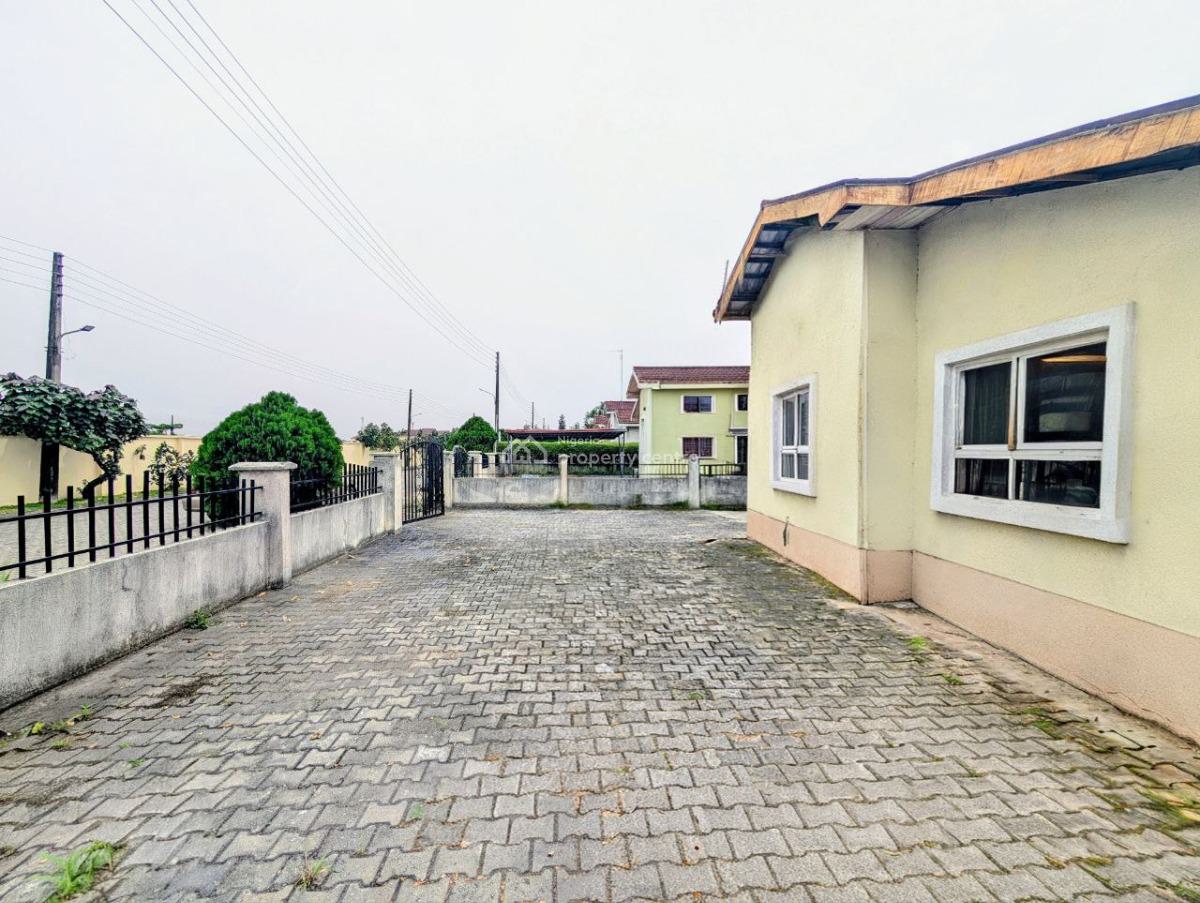 4 Bedroom Detached with The Bq in a Secured Gated Estate, Napier Gardens, Ikota, Lekki, Lagos, Detached Duplex for Sale