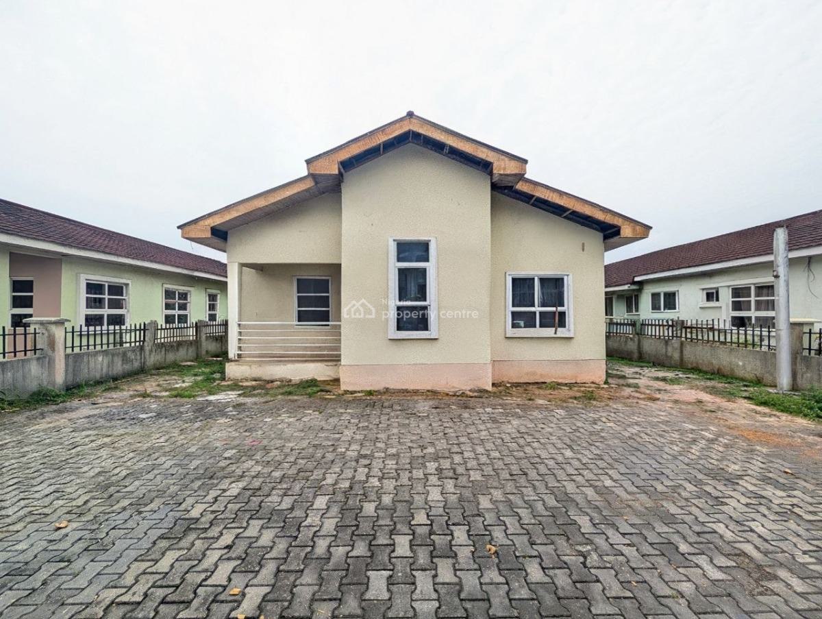 4 Bedroom Detached with The Bq in a Secured Gated Estate, Napier Gardens, Ikota, Lekki, Lagos, Detached Duplex for Sale