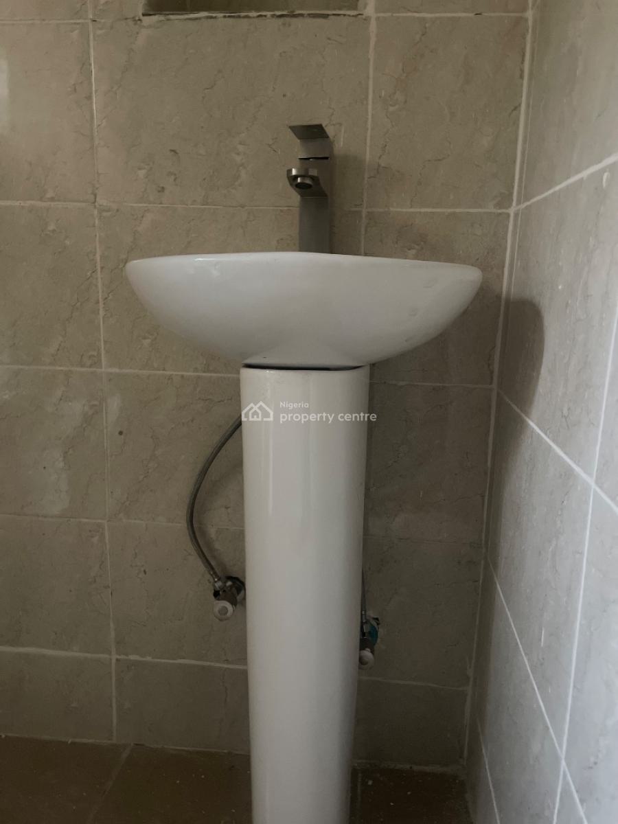 Standard 3 Bedroom Block of Flats, 777 Charles Owamba Street, Wuye, Abuja, Flat / Apartment for Rent