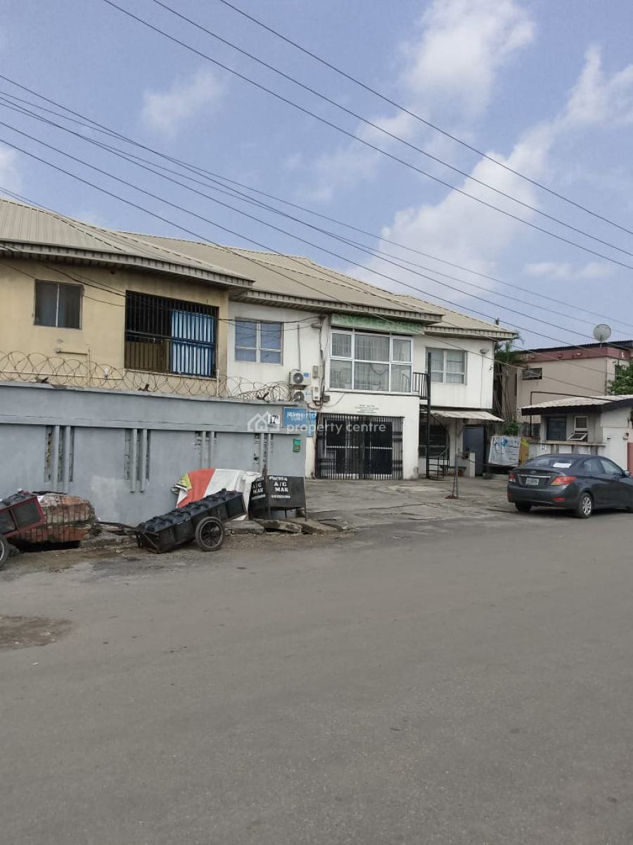 Elegantly Built Corner Piece 2 Wings of 4 Bedroom Duplex, Sitting on 700 Sq Mtrs, Off Eric Moore, Eric Moore, Surulere, Lagos, Semi-detached Duplex for Sale