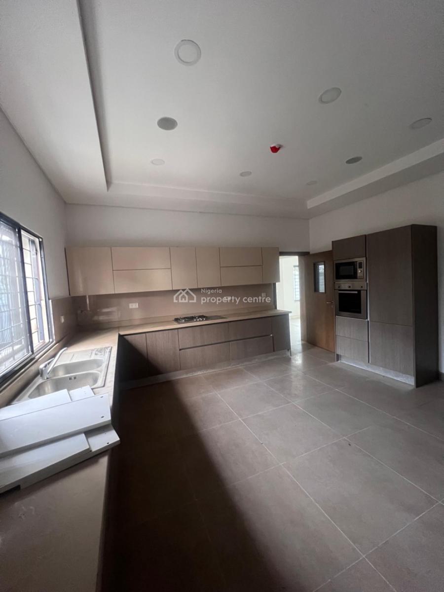 5 Bedroom Apartment Available, Lekki Phase 1, Lekki, Lagos, Flat / Apartment for Rent