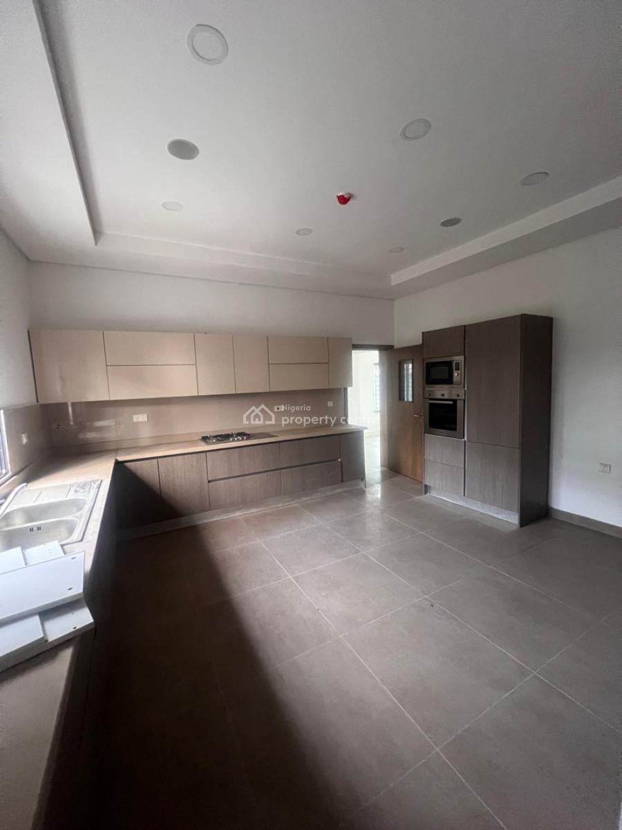 5 Bedroom Apartment Available, Lekki Phase 1, Lekki, Lagos, Flat / Apartment for Rent