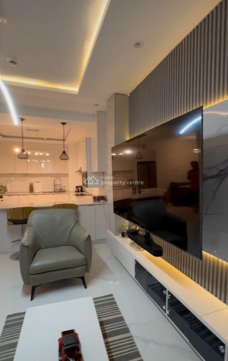 Waterfront 2-bedroom Apartment with Swimming Pool, Lekki Phase 1, Lekki, Lagos, Flat / Apartment for Rent