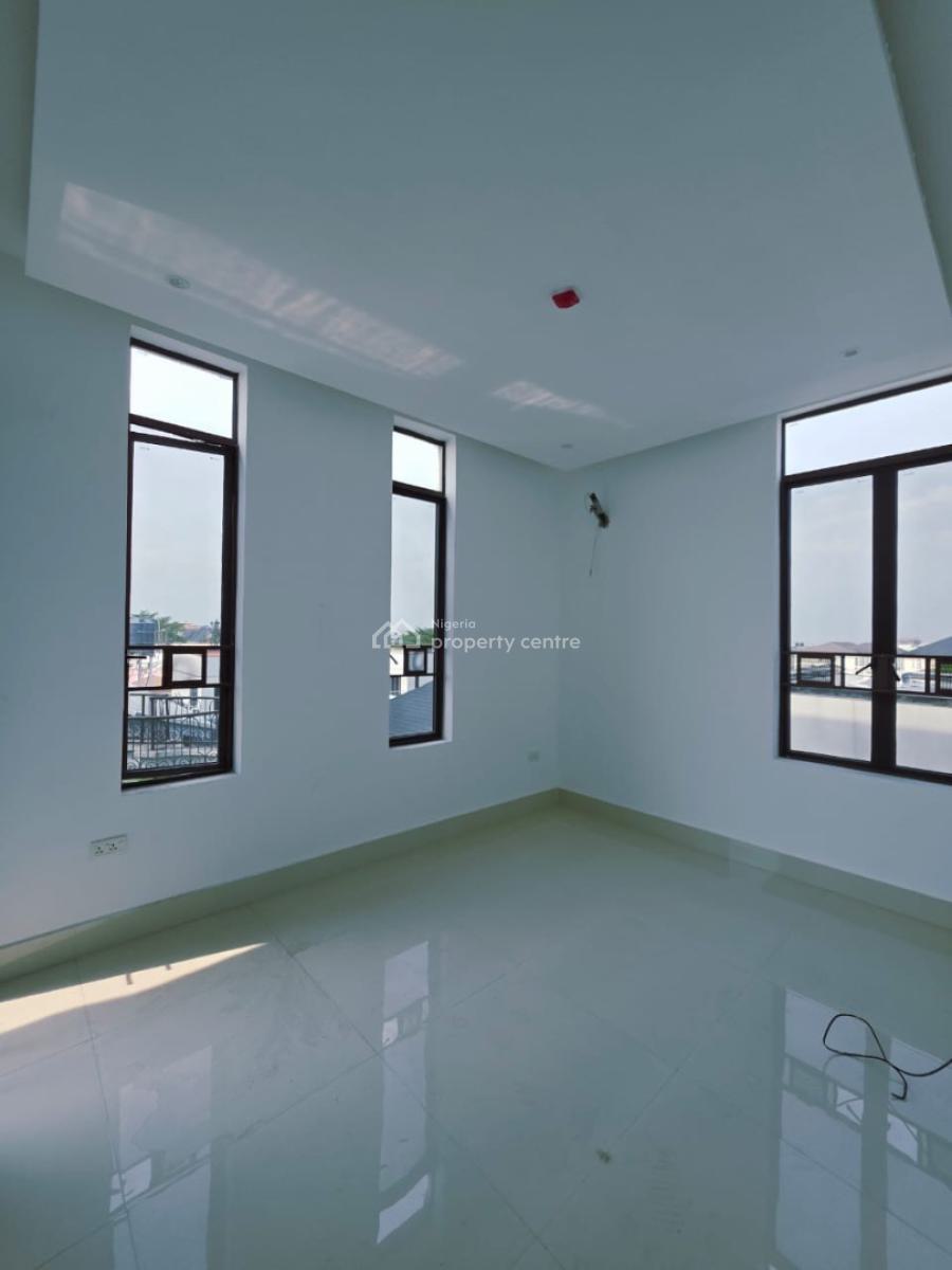 Newly Built Ultra Luxury 4 Bedroom Apartment, Off Admiralty Way, Lekki Phase 1, Lekki, Lagos, Flat / Apartment for Sale