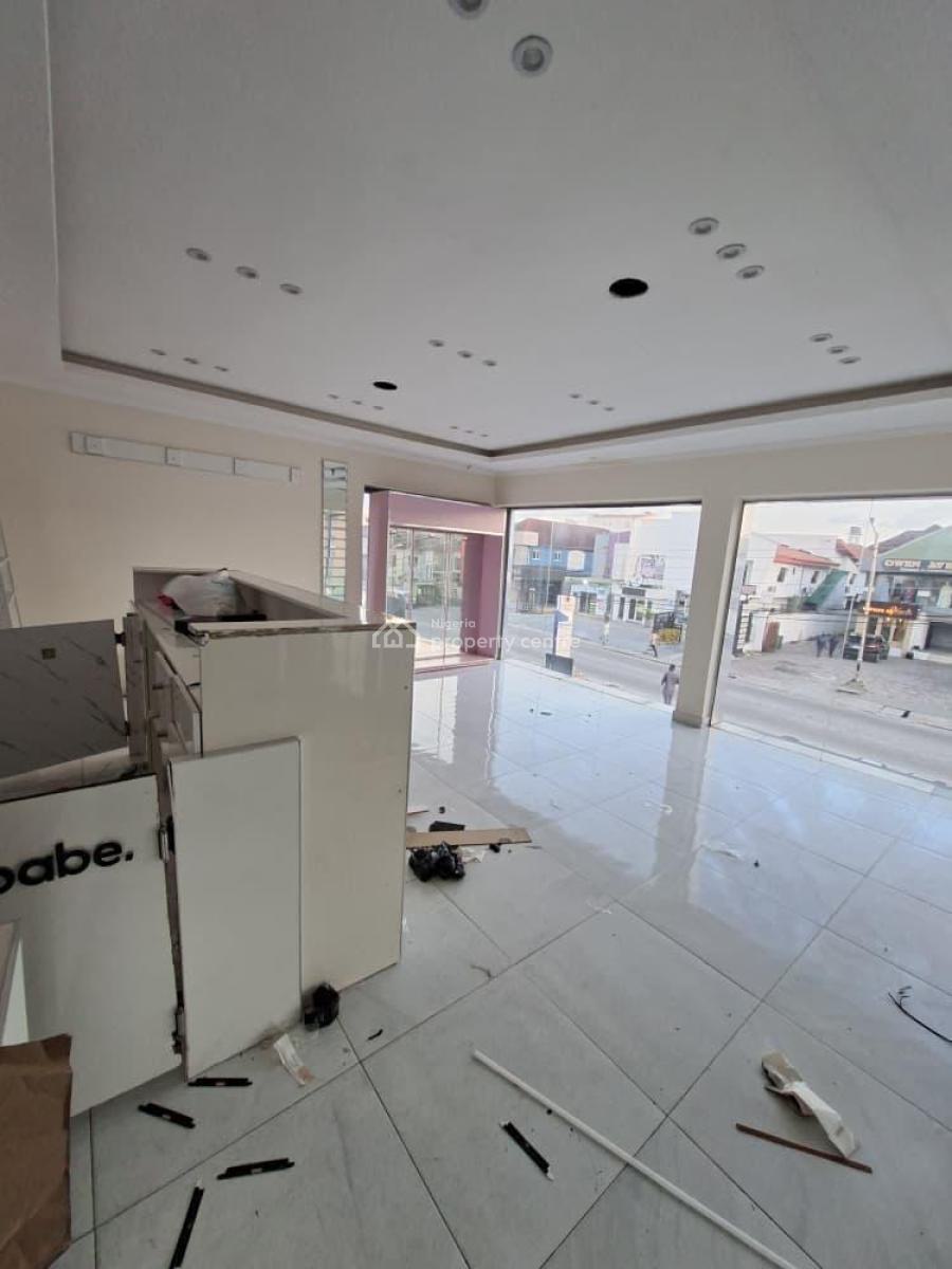 230sqm Shop Space on First Floor Facing a Busy Commercial Road, Lekki Phase 1, Lekki, Lagos, Shop for Rent