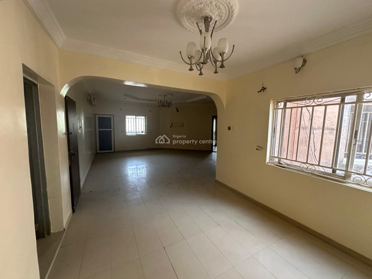 Spacious 3 Bedroom Apartment + Bq, Wuse 2, Abuja, Flat / Apartment for Rent