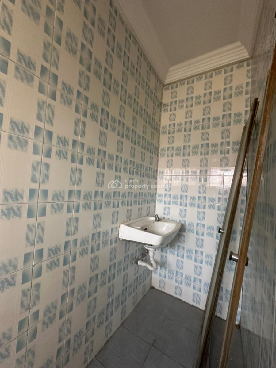 Spacious 3 Bedroom Apartment + Bq, Wuse 2, Abuja, Flat / Apartment for Rent