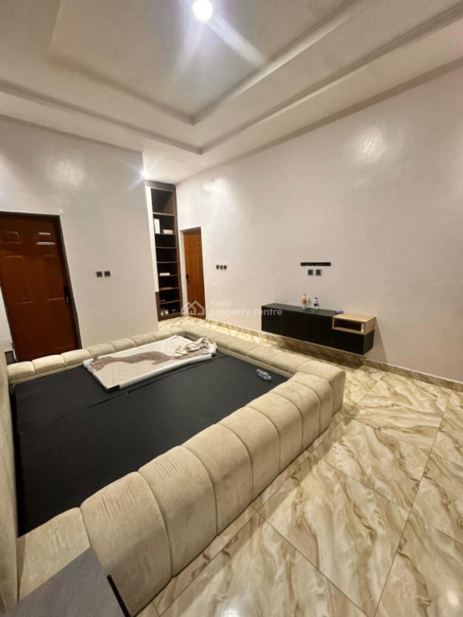 a Spacious 2 Bedroom Flat in a Secured Estate, Itedo Estate, Ikate Elegushi, Lekki, Lagos, Flat / Apartment for Rent