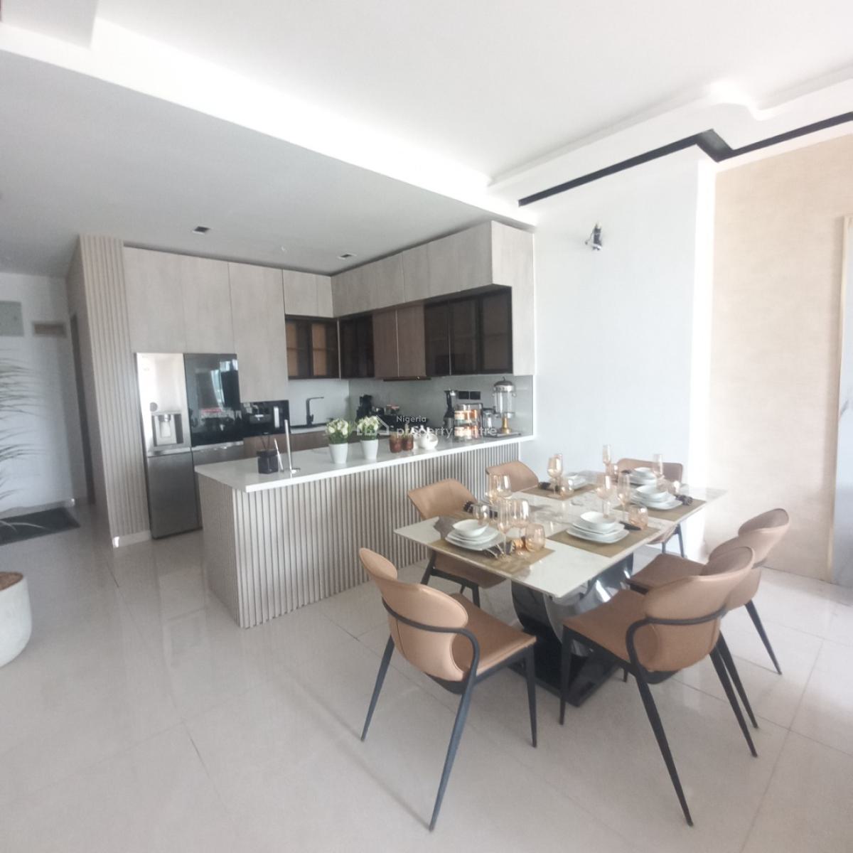 Beautiful 2 Bedroom with Pool and Elevator, Lekki Phase 1, Lekki, Lagos, Flat / Apartment for Sale