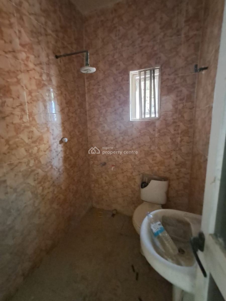 Spacious 1-bedroom Apartment, New Road Alpha Beach Chevron, Lekki, Lagos, Mini Flat (room and Parlour) for Rent