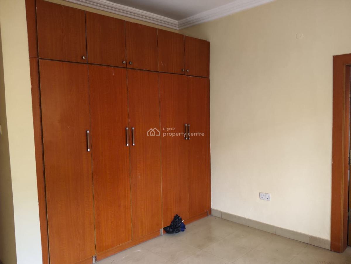 Renovated Three Bedrooms Flat, Utako, Abuja, Flat / Apartment for Rent