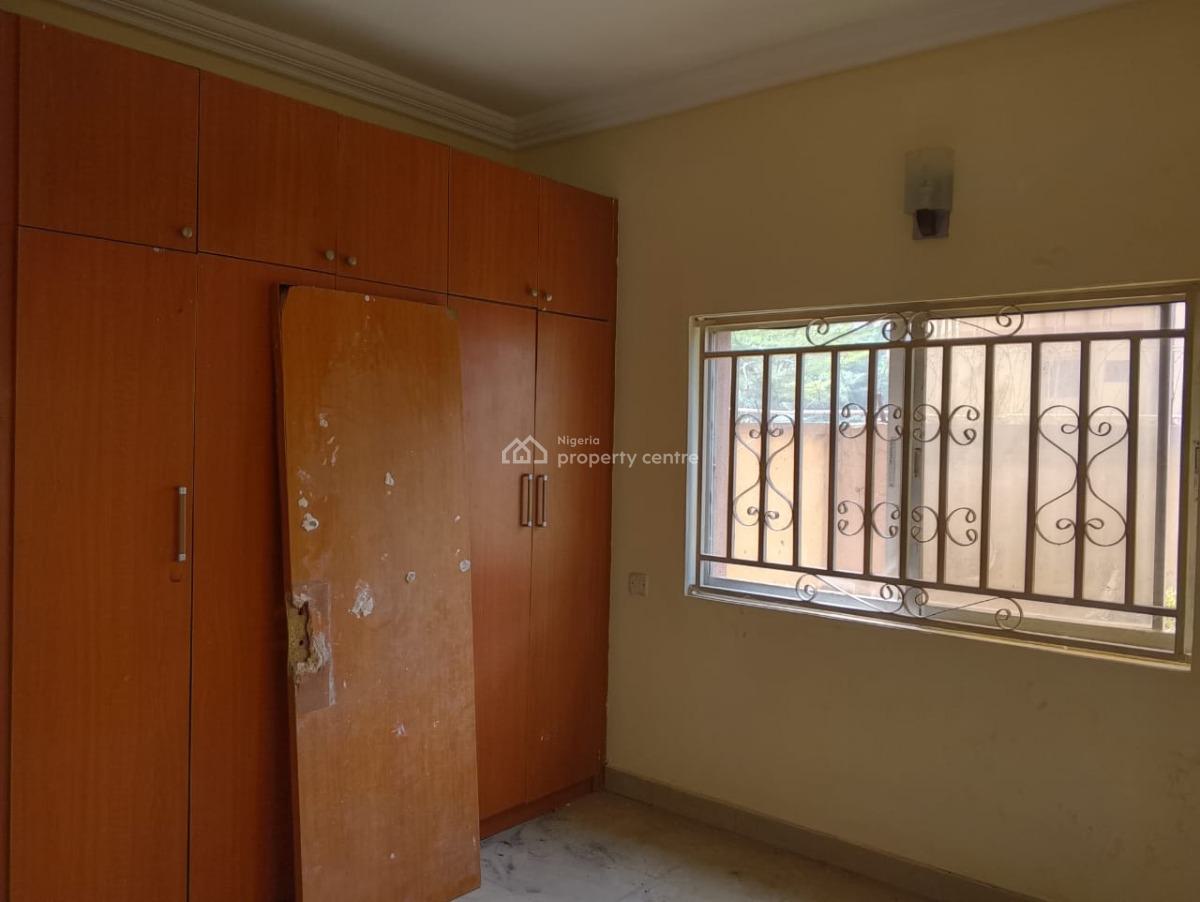 Renovated Three Bedrooms Flat, Utako, Abuja, Flat / Apartment for Rent