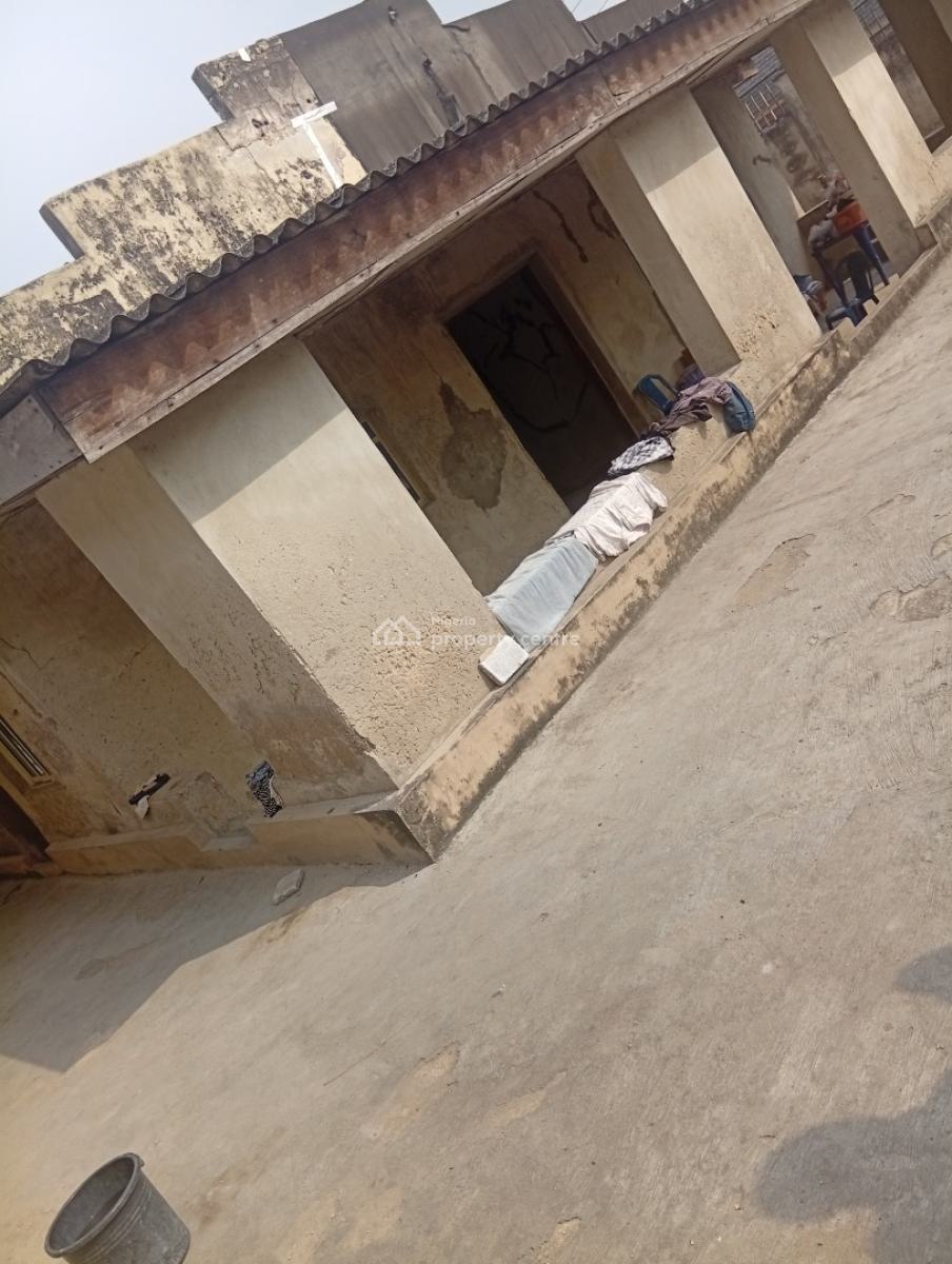 923 Sqm Fenced Land, Off Evans Square, Adekunle Yaba, Adekunle, Yaba, Lagos, Mixed-use Land for Sale